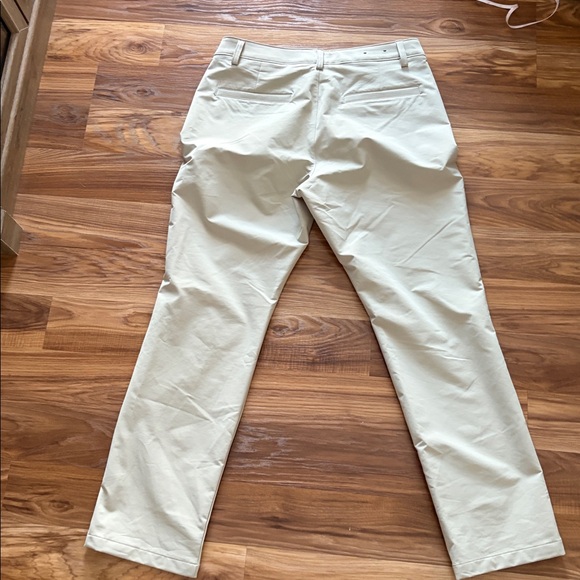 Under Armour Men's Cream Chinos - Picture 3 of 4